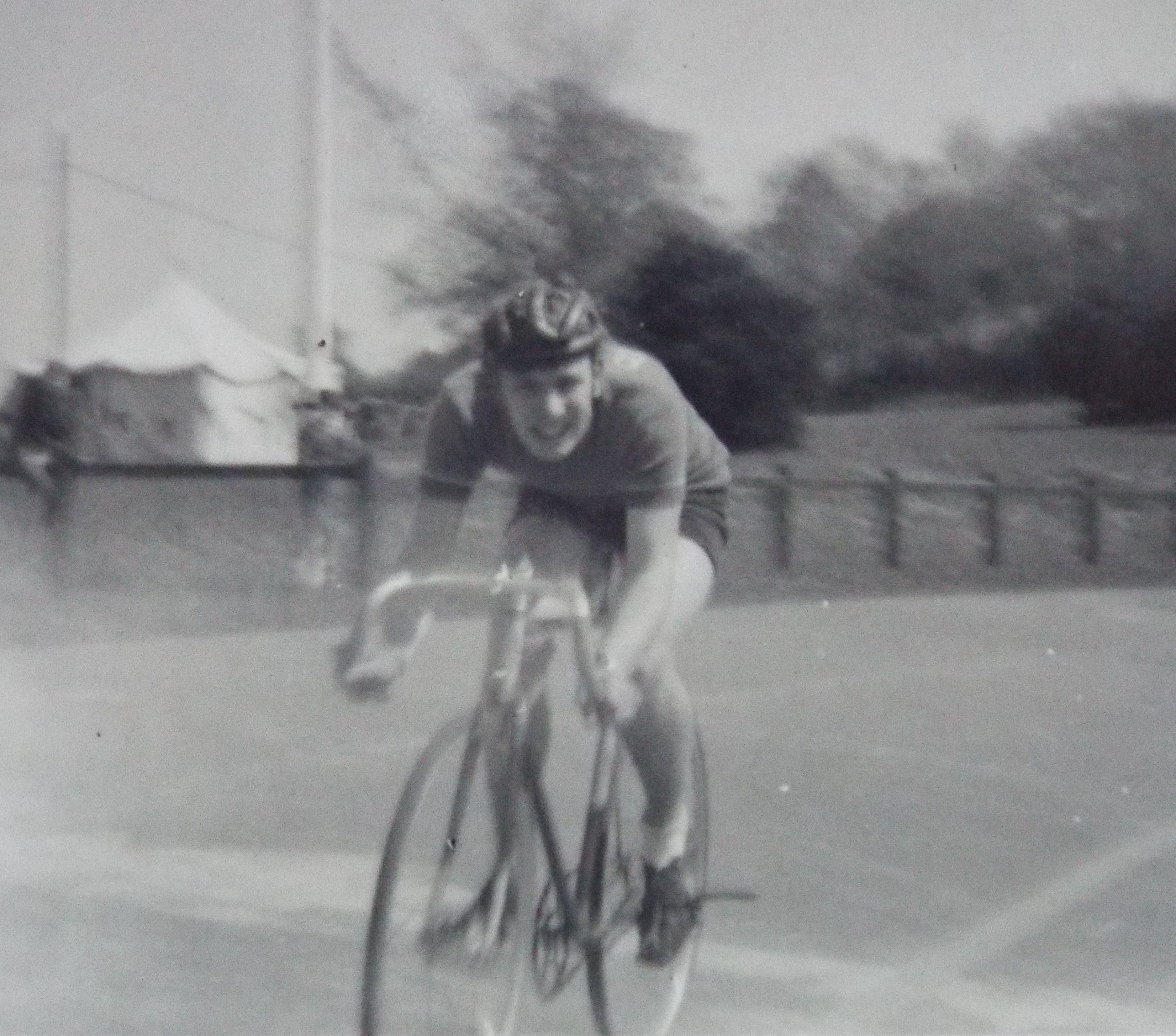 Poole - Poole Park Track : Image credit William Wilson